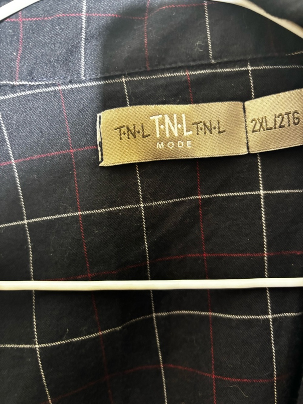 2X Button Down - Picture 4 of 4